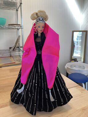 Holiday Barbie 1998 Doll Number 20200 Complete with Stand